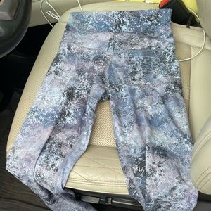 DYI NWOT blue leggings size small